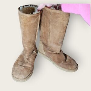 UGG Australia Classic Tall 5815 Chestnut Suede Sheepskin Boots Womens Size 6